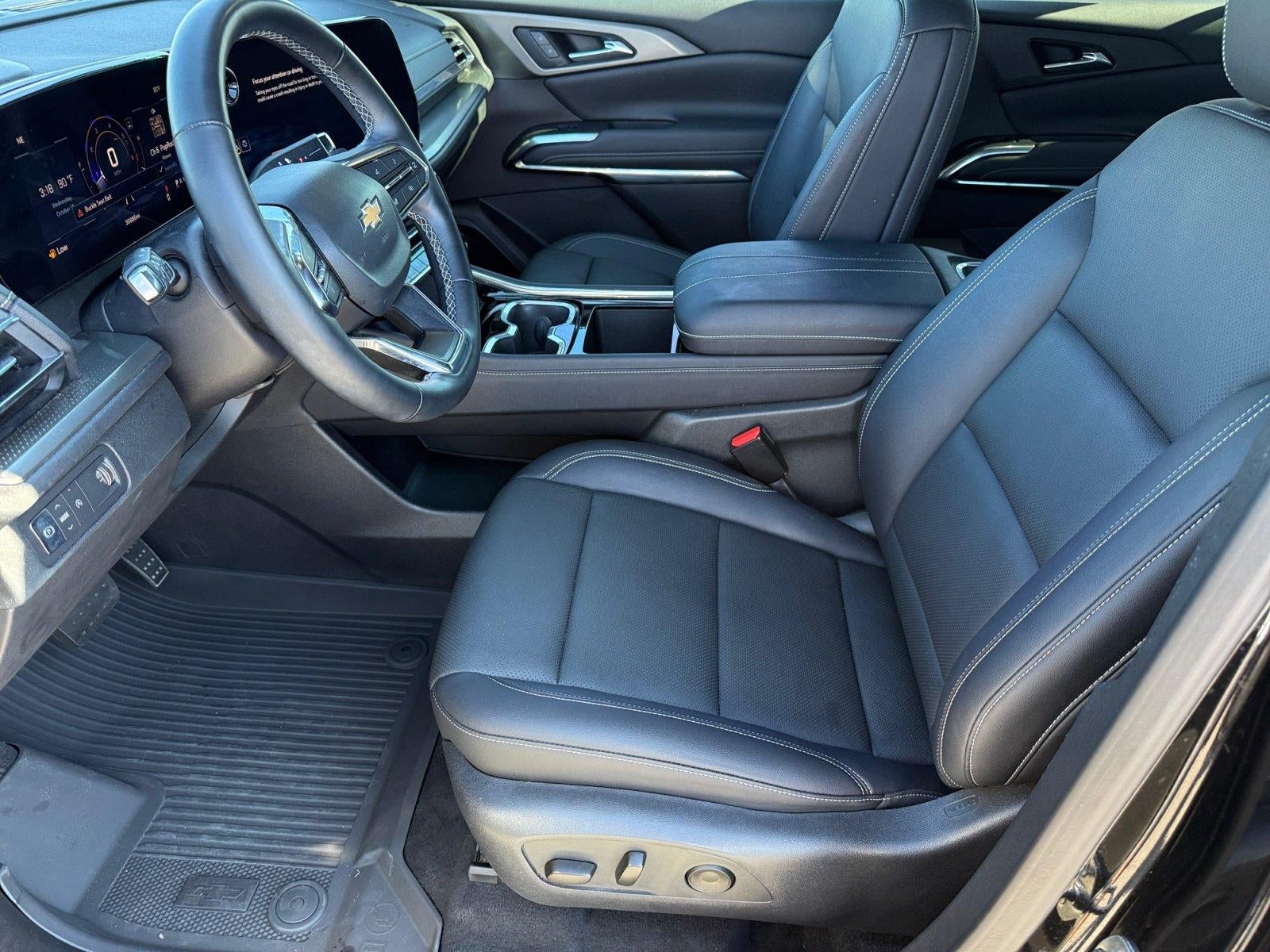 2025 Chevrolet Traverse FWD LT