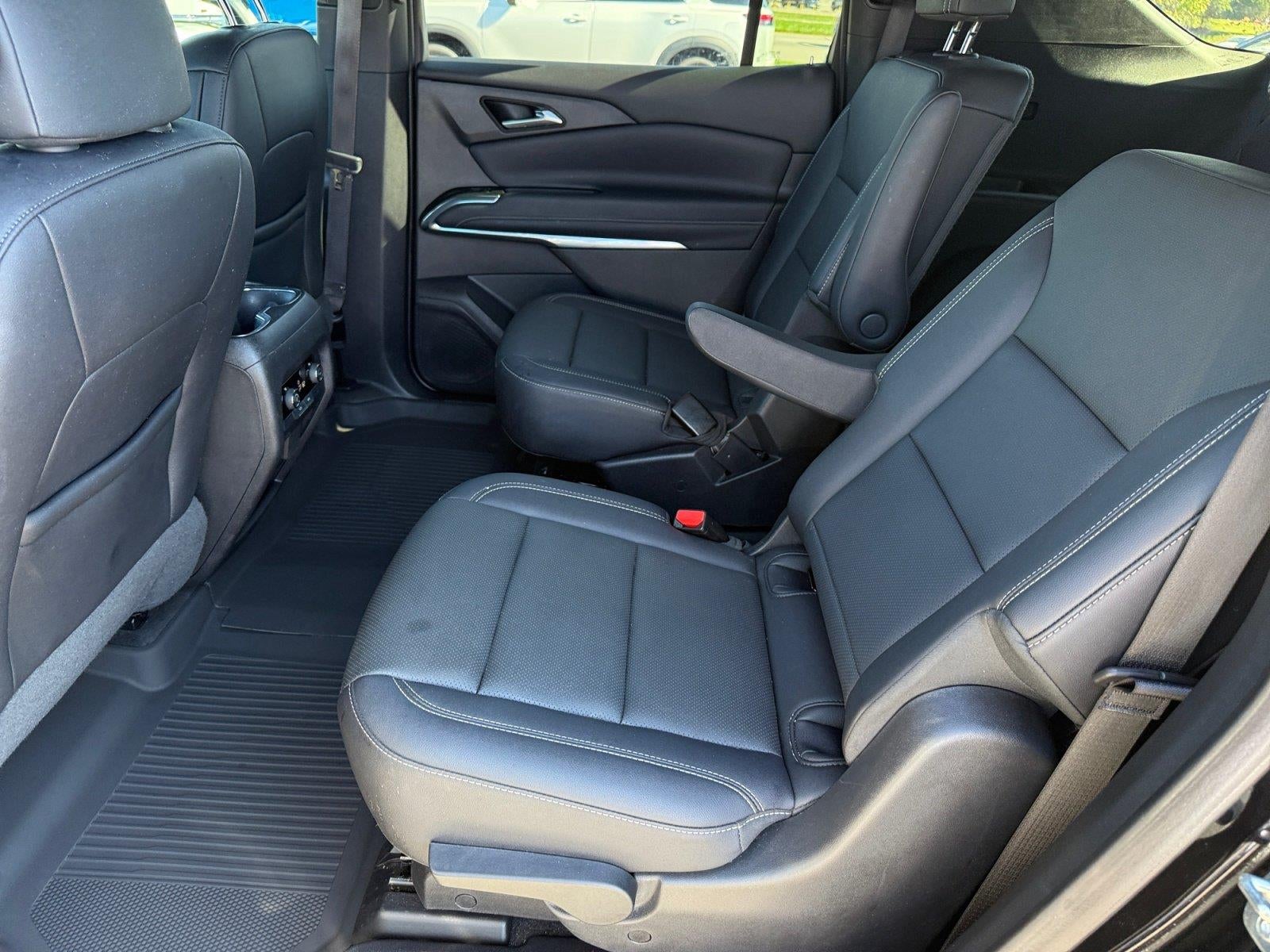 2025 Chevrolet Traverse FWD LT