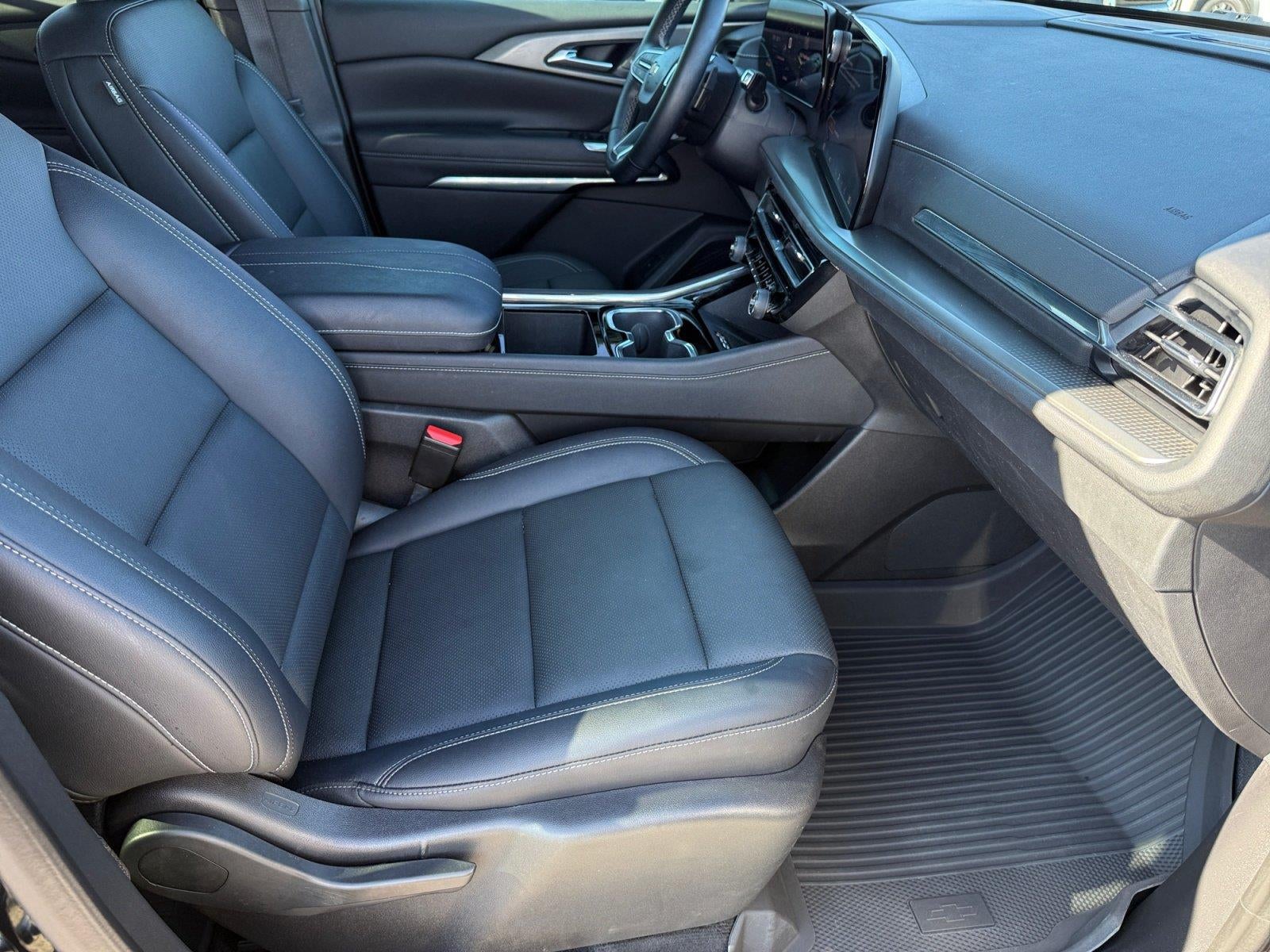 2025 Chevrolet Traverse FWD LT