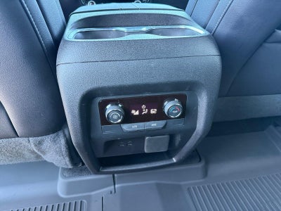 2025 Chevrolet Traverse FWD LT