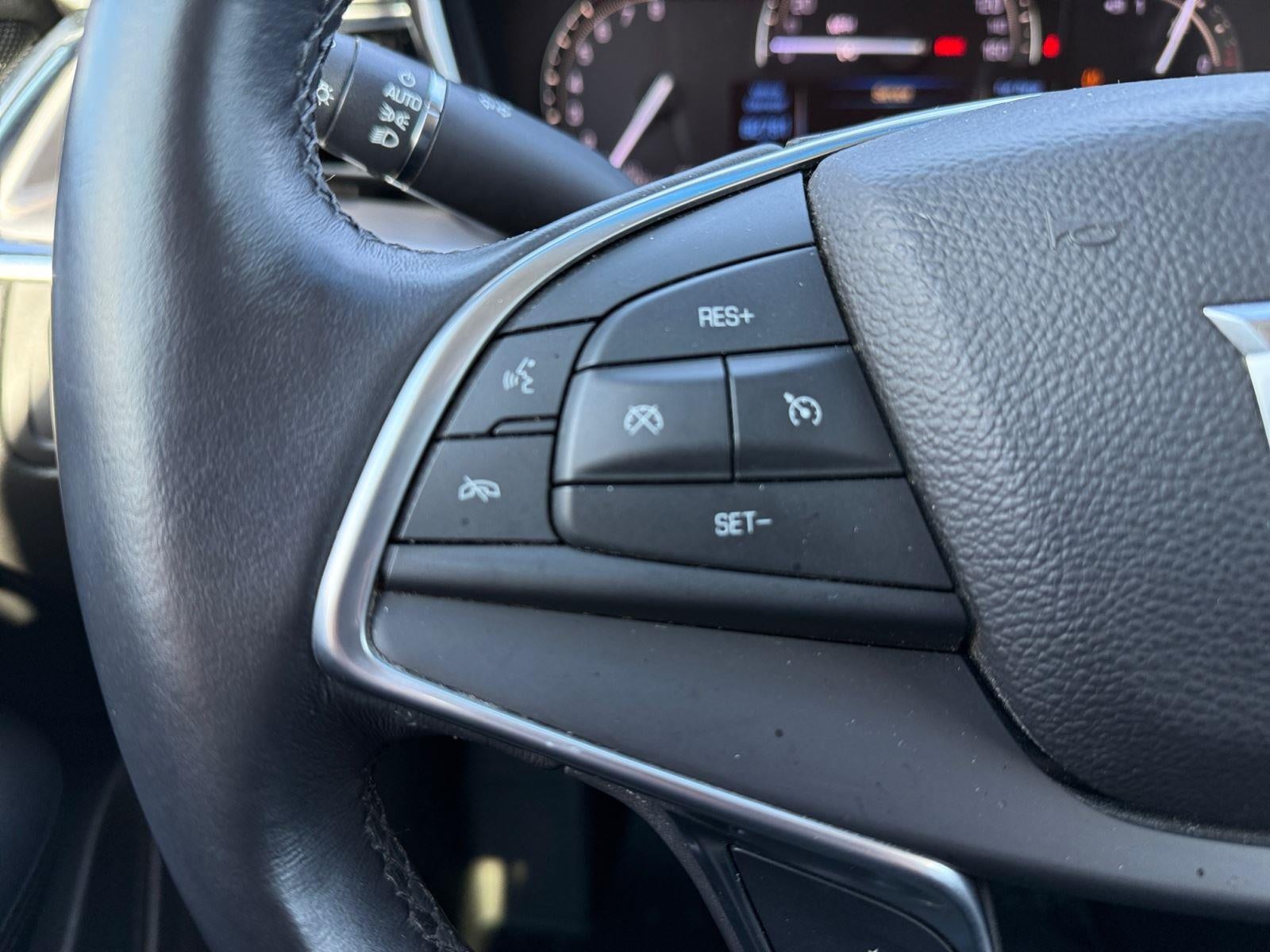 2017 Cadillac XT5 Luxury FWD