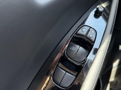 2022 Nissan LEAF SL PLUS