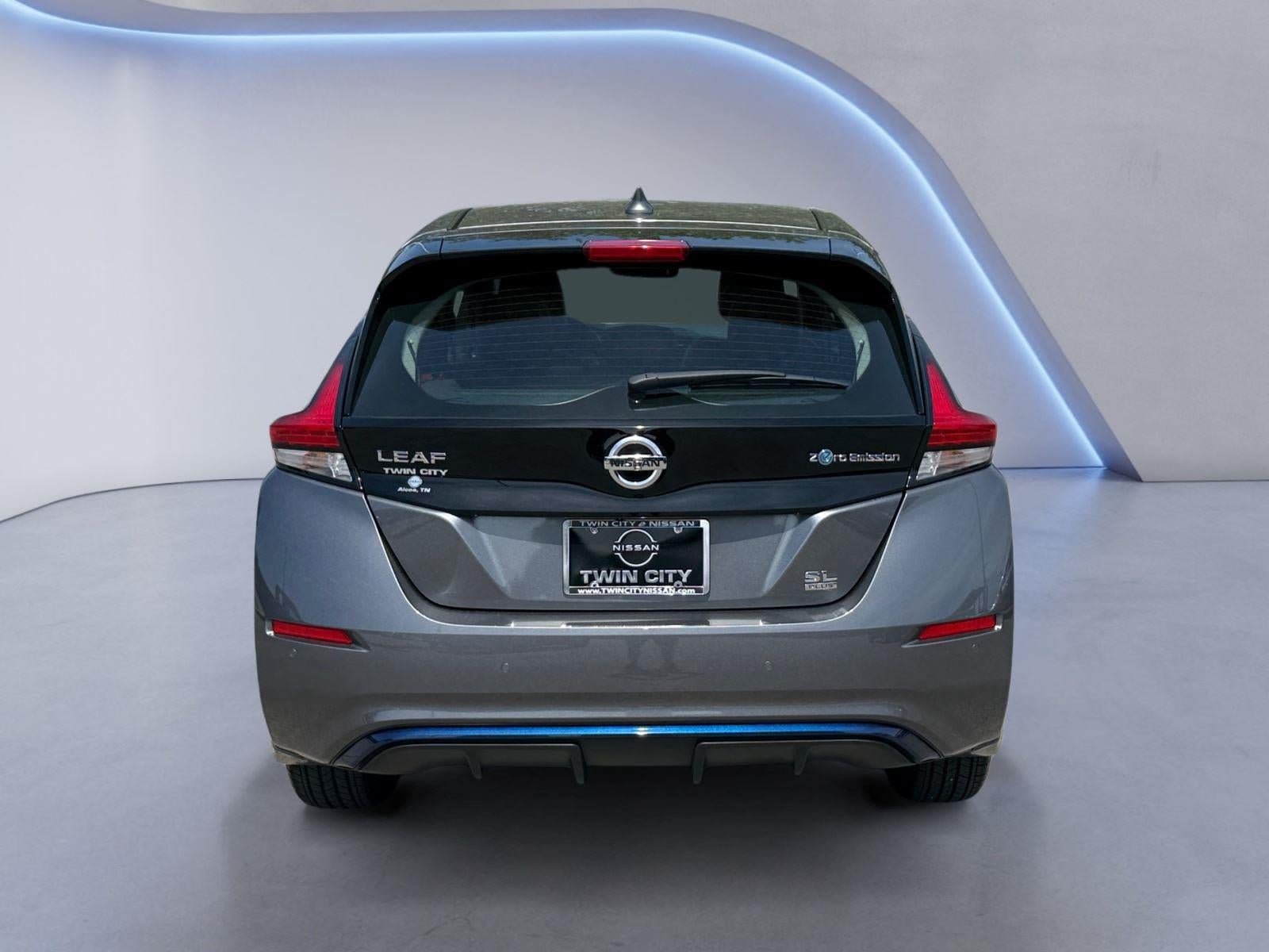2022 Nissan LEAF SL PLUS