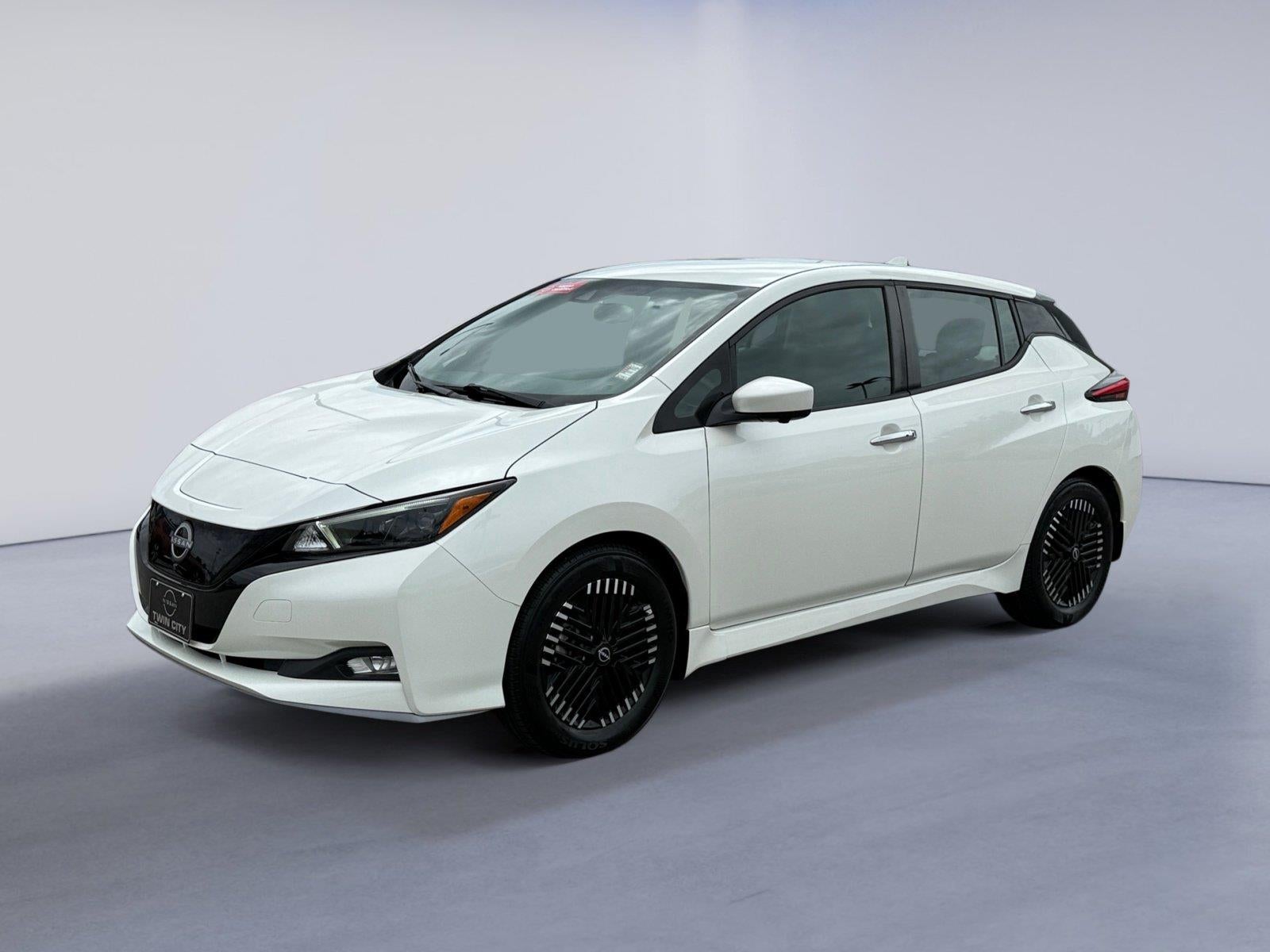2023 Nissan Leaf SV PLUS