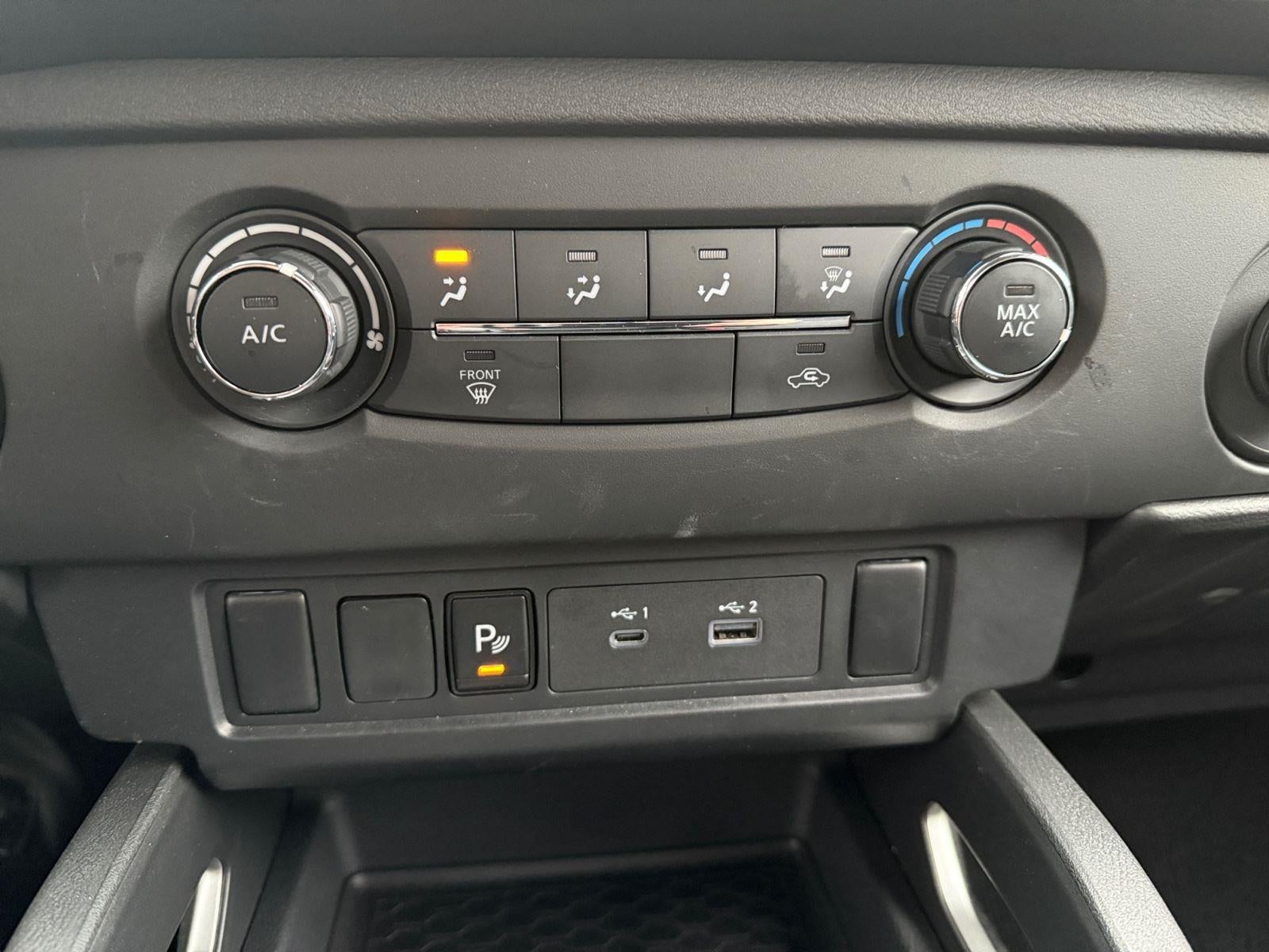 2025 Nissan Frontier SV