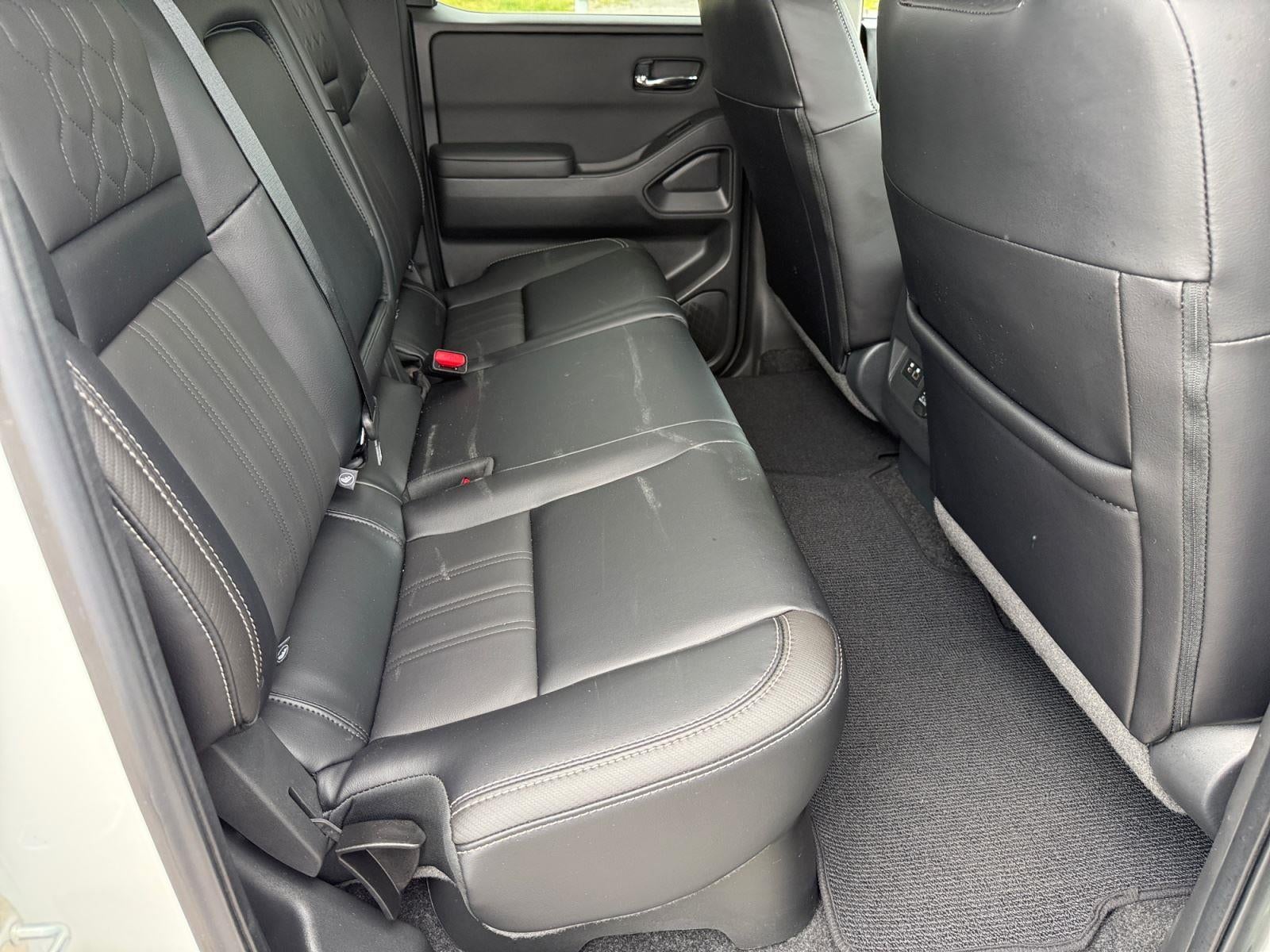 2025 Nissan Frontier SL