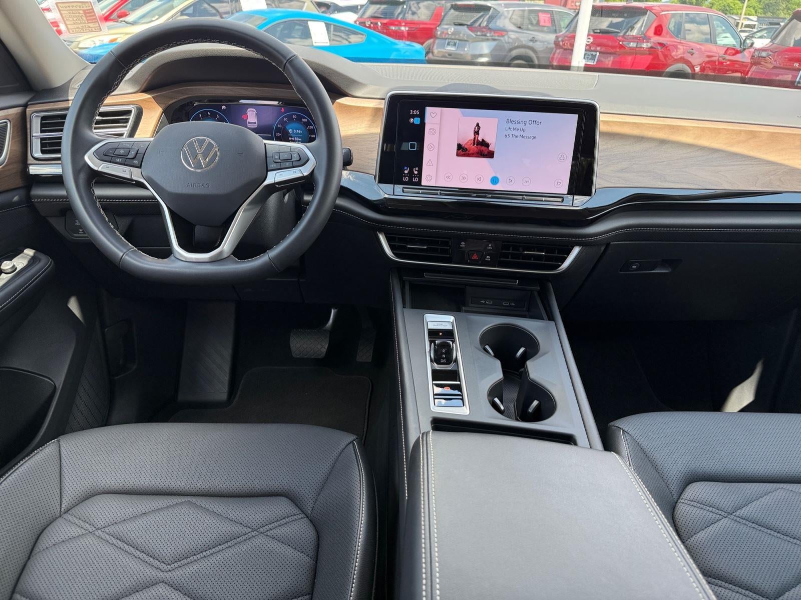 2024 Volkswagen Atlas 2.0T SE