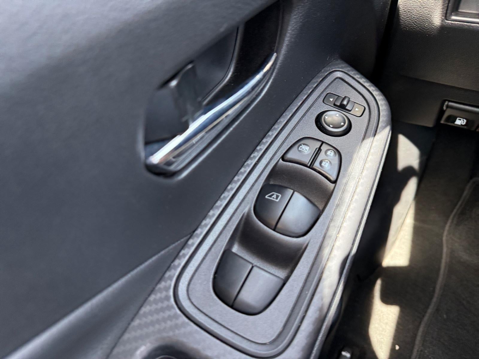 2024 Nissan Versa SV