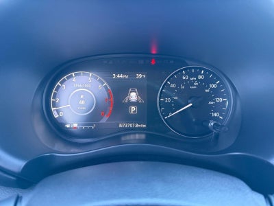 2022 Nissan Kicks SR