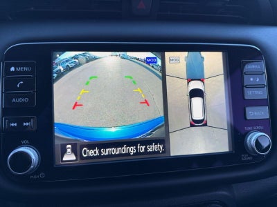 2022 Nissan Kicks SR