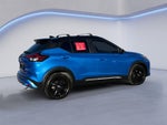 2022 Nissan Kicks SR