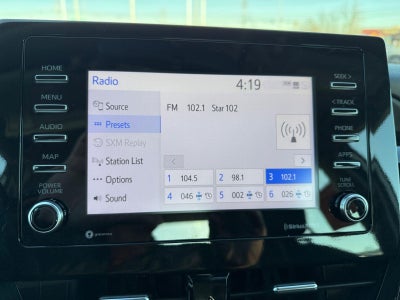 2022 Toyota Camry Hybrid SE