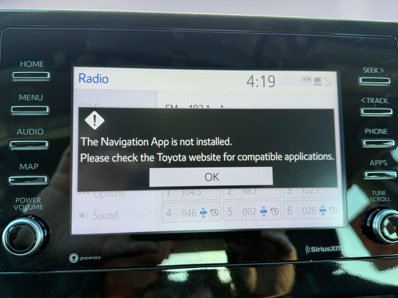 2022 Toyota Camry Hybrid SE
