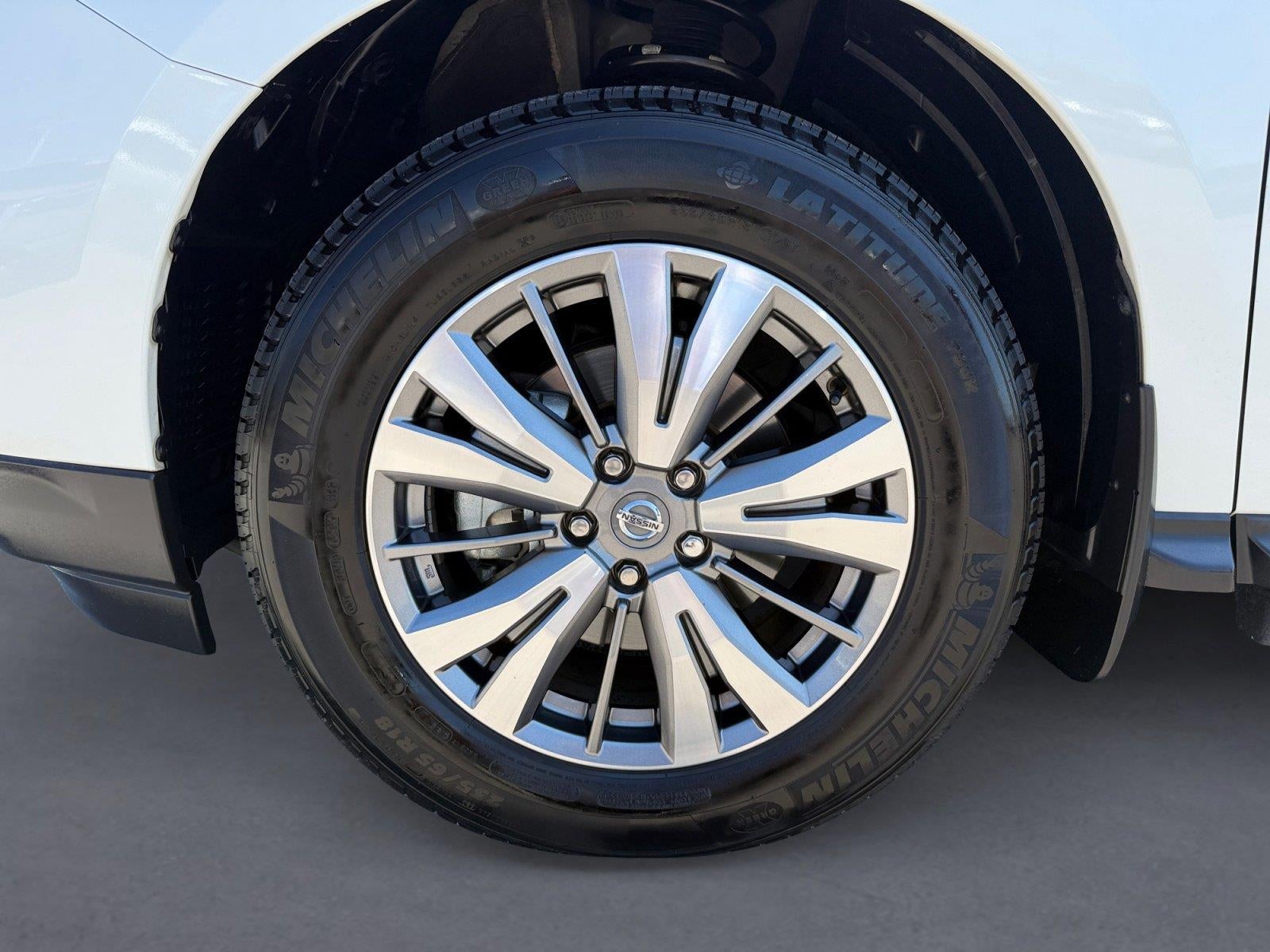 2019 Nissan Pathfinder SL