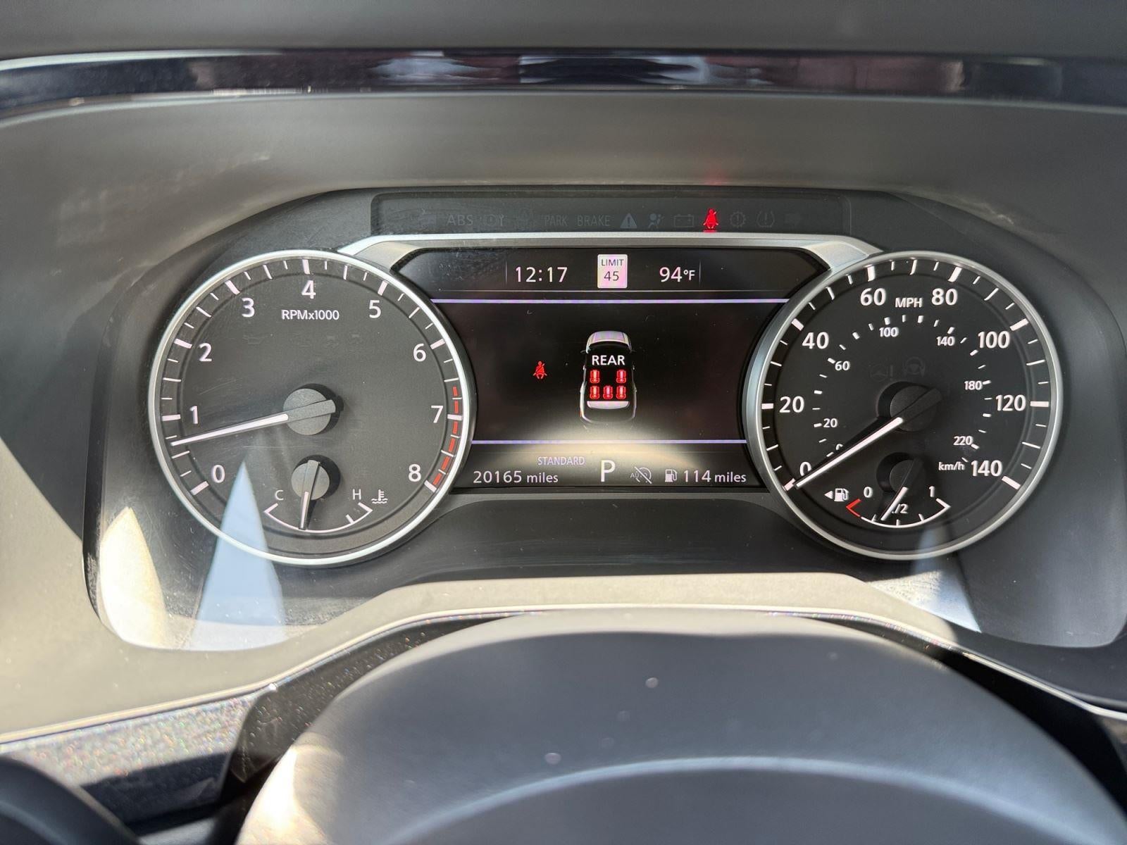 2025 Nissan Pathfinder SL