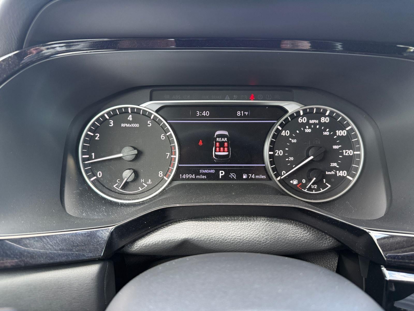 2025 Nissan Pathfinder SL