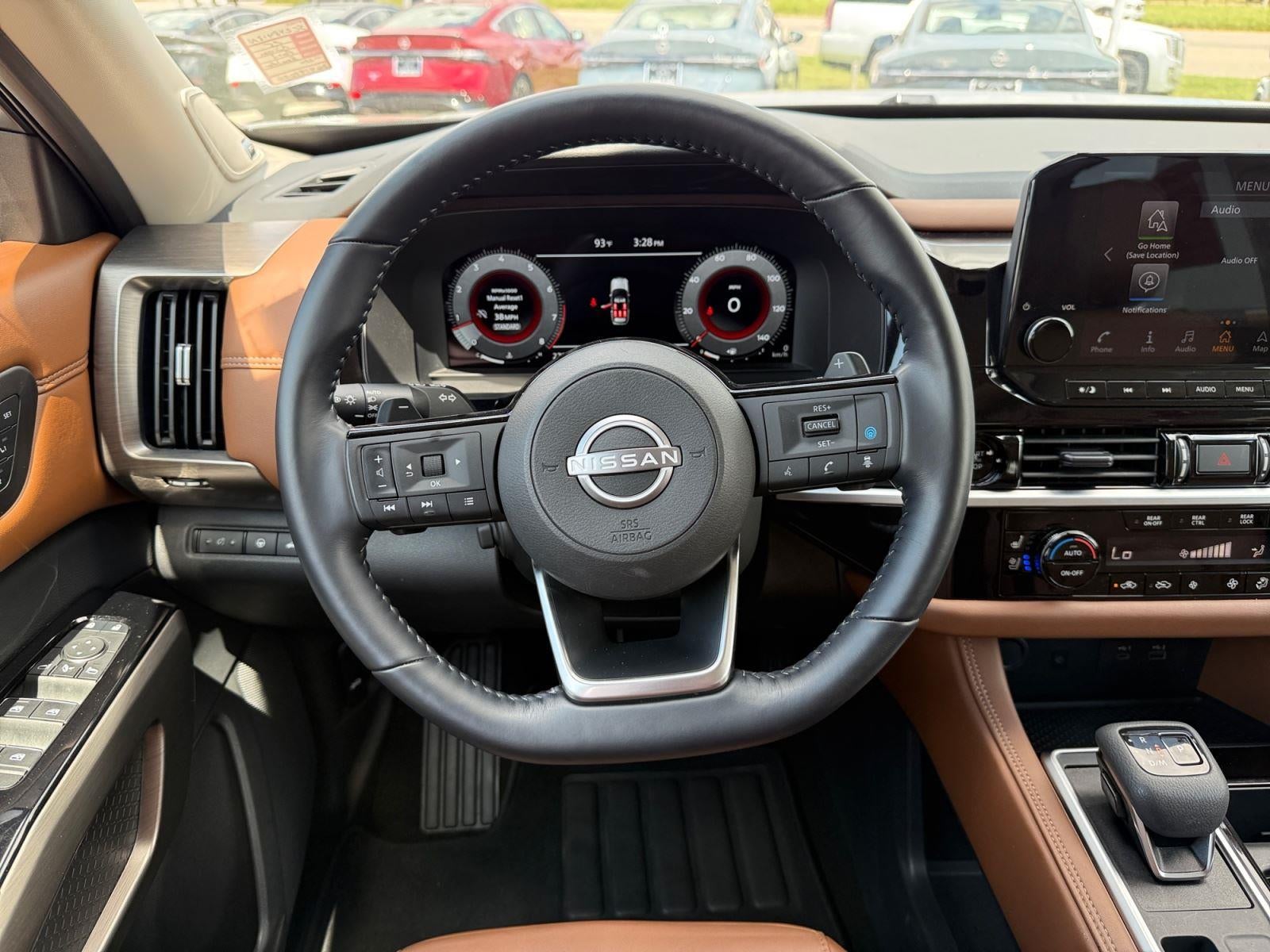 2025 Nissan Pathfinder Platinum