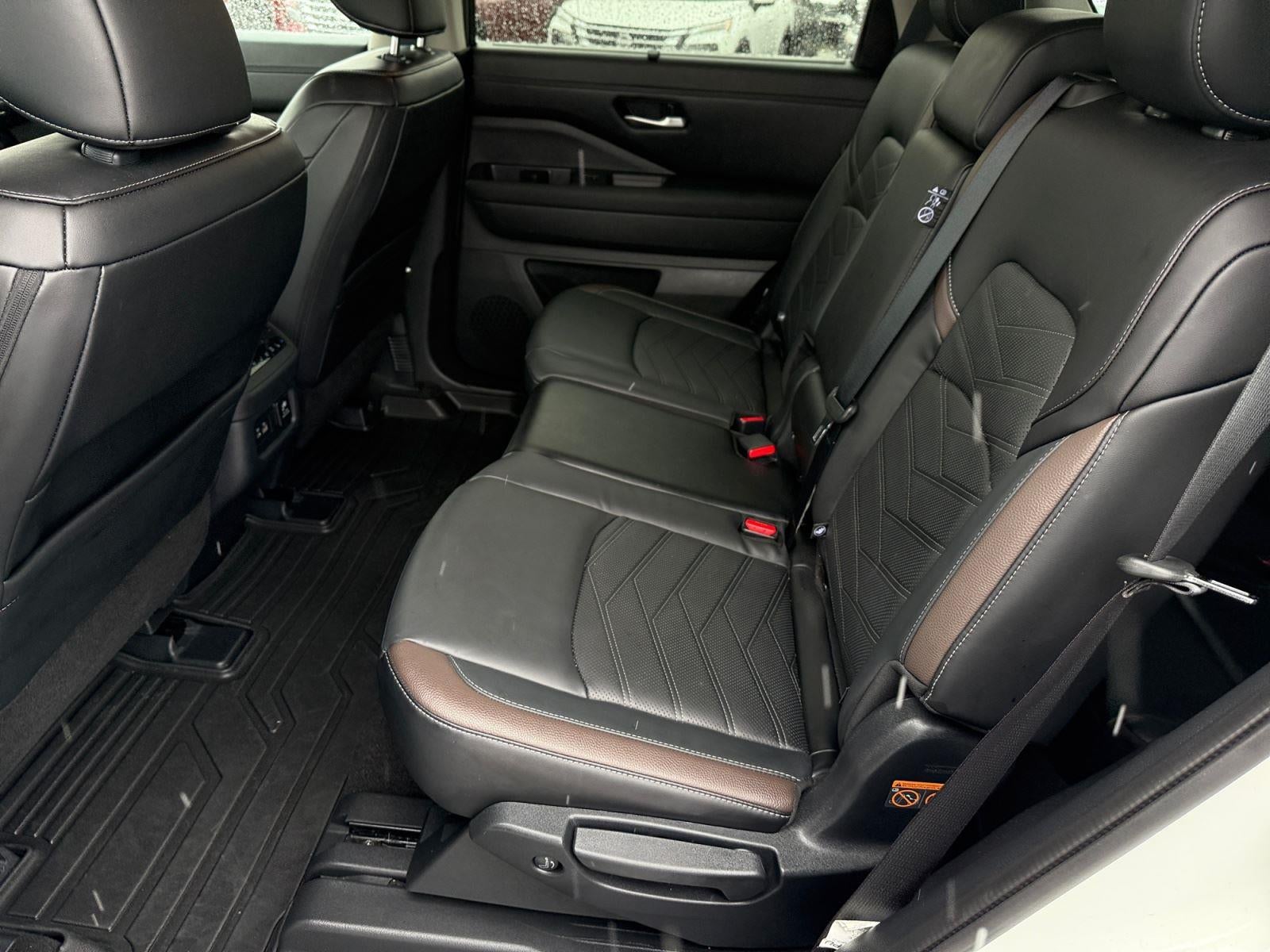 2024 Nissan Pathfinder Platinum