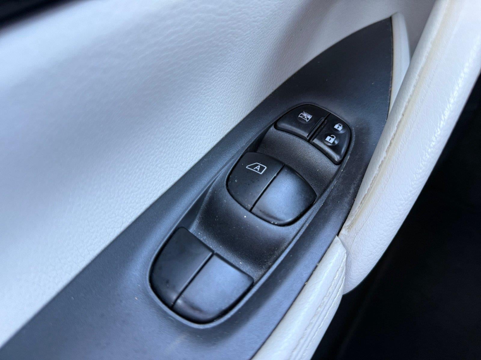 2018 Nissan Rogue Sport SV