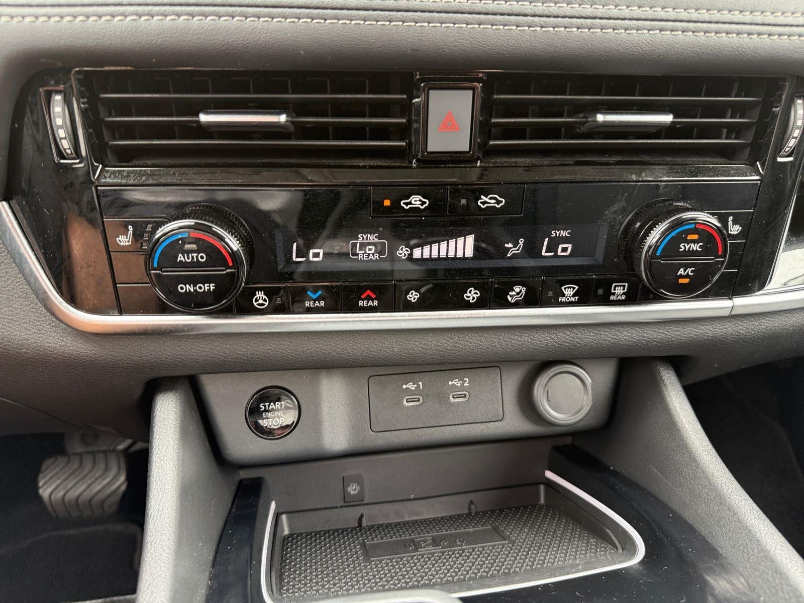 2025 Nissan Rogue SL