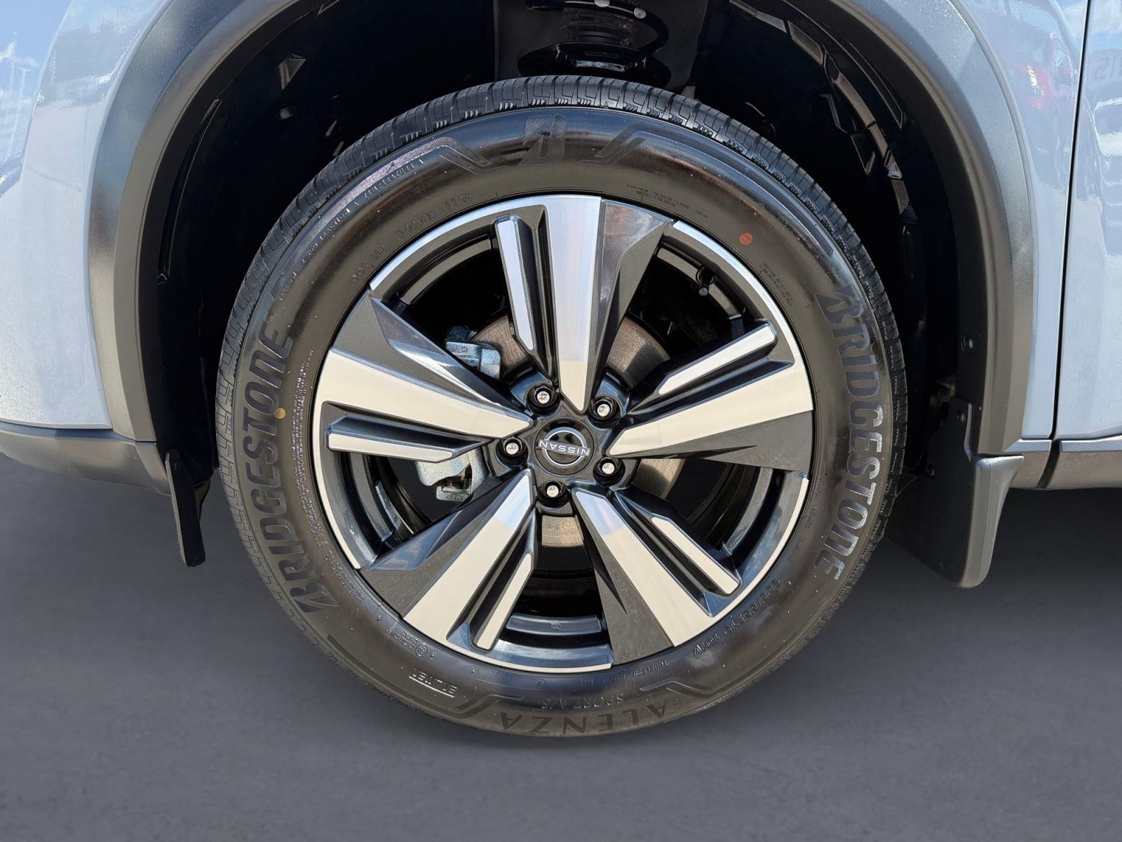 2025 Nissan Rogue SL