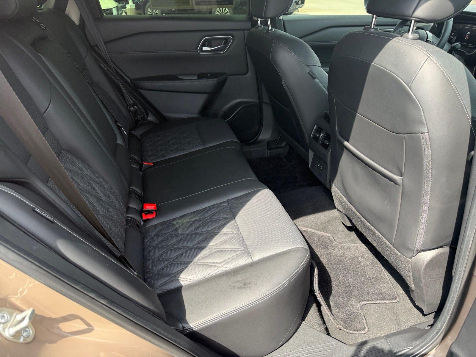 2024 Nissan Rogue Platinum