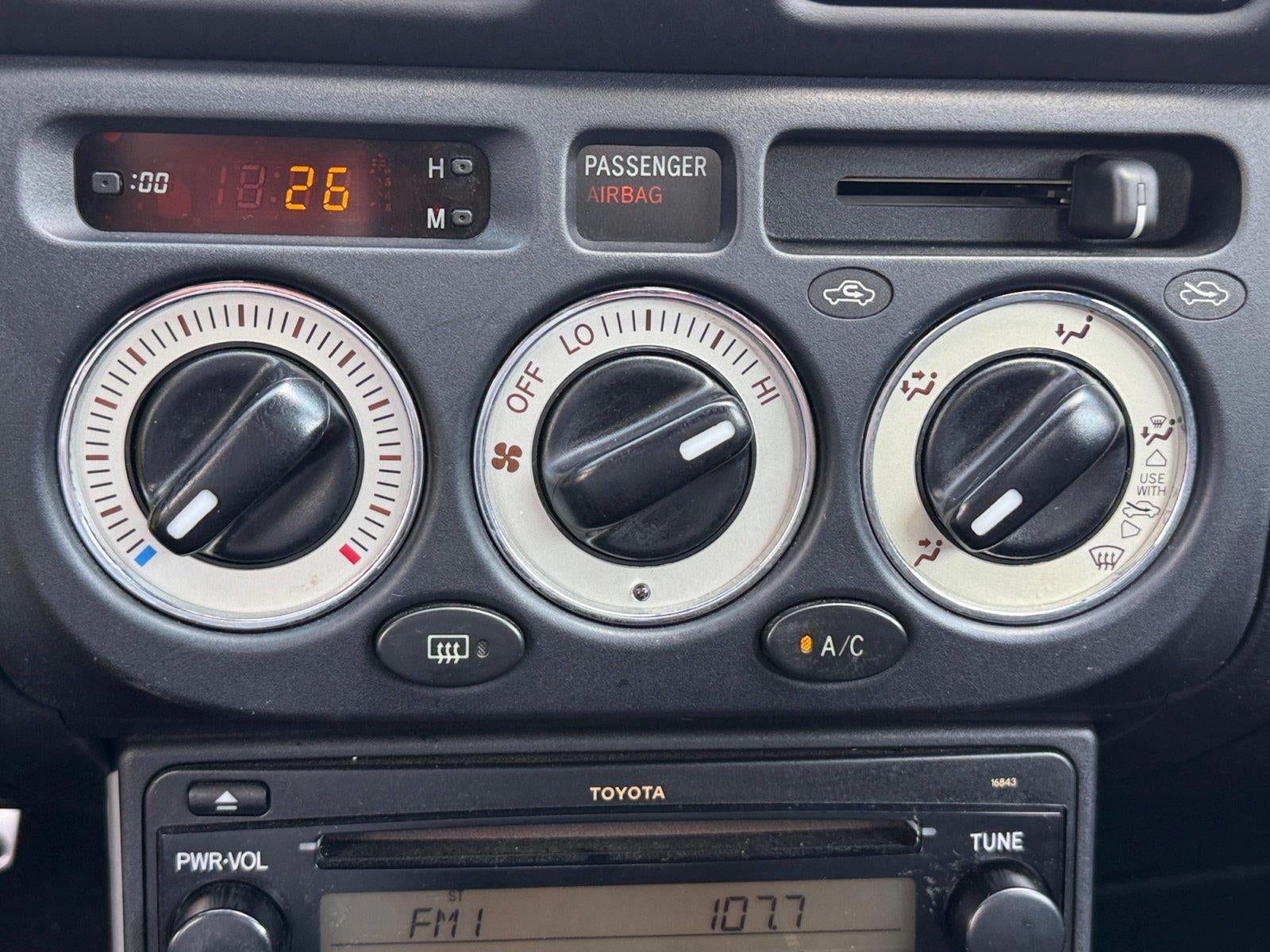 2004 Toyota Mr2 Base