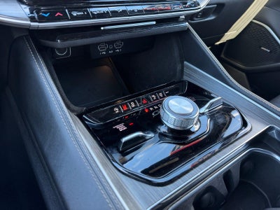 2024 Jeep Wagoneer L Series III