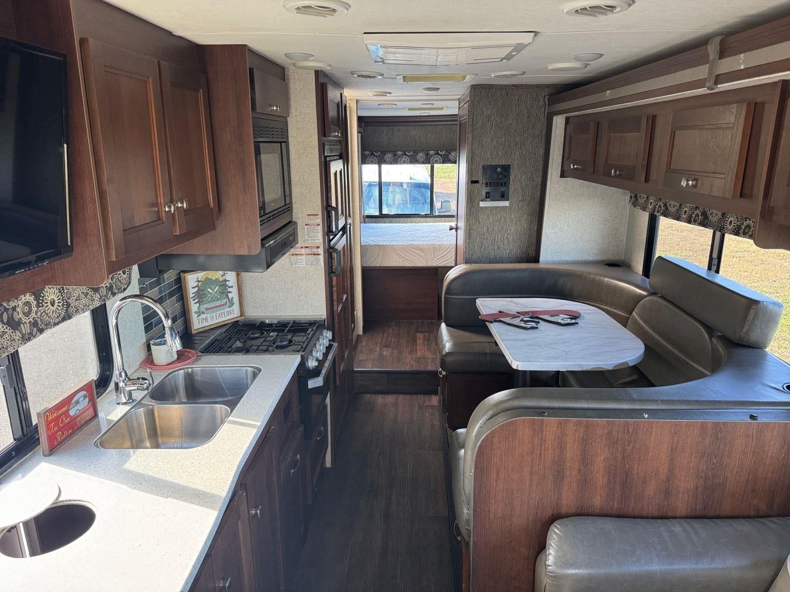 2018 Ford E-Series Cutaway CUTWY