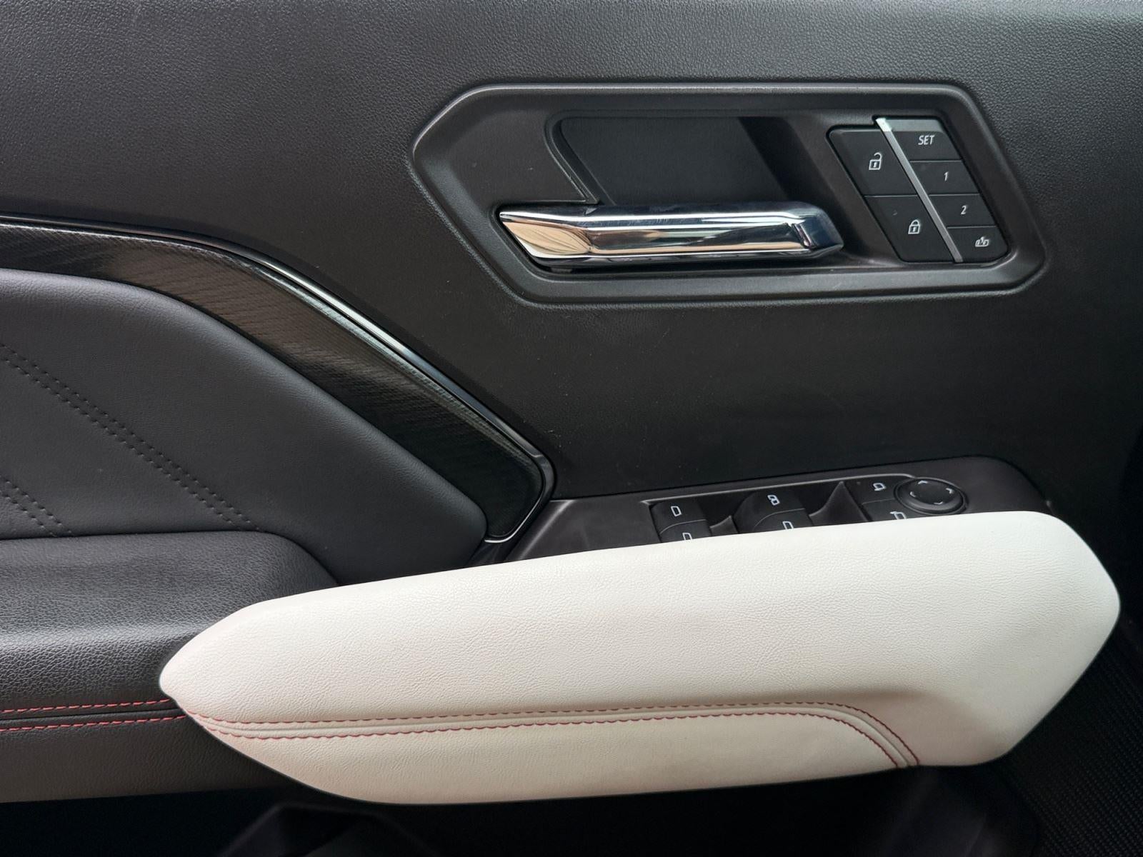 2023 GMC Canyon 4WD AT4X