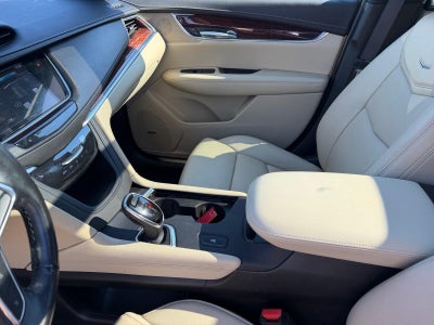 2019 Cadillac XT5 Luxury FWD