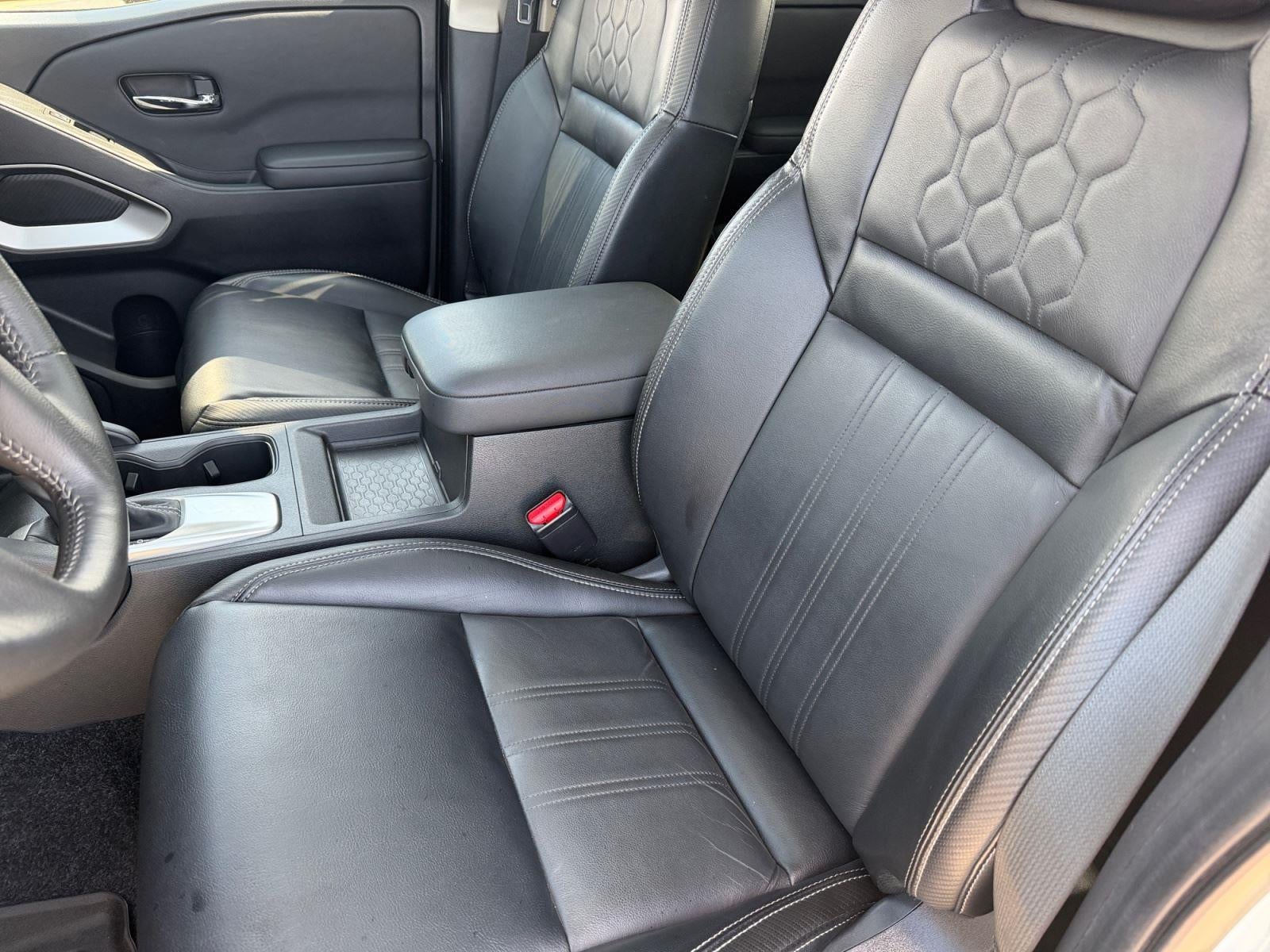 2024 Nissan Frontier SL