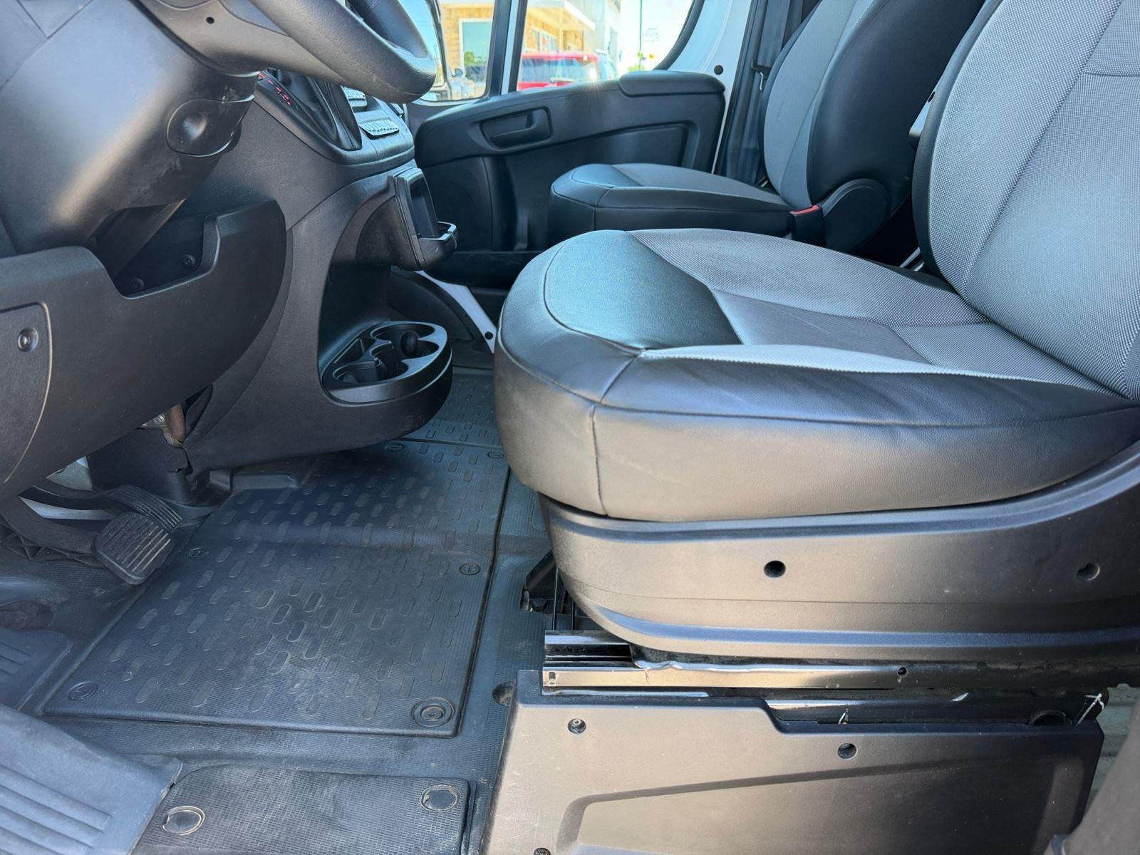 2025 RAM ProMaster Cargo Van Tradesman