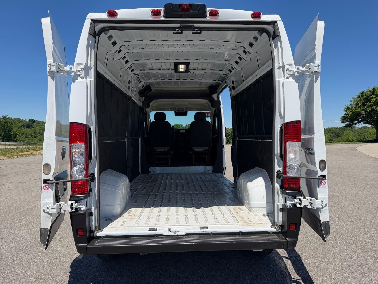 2025 RAM ProMaster Cargo Van Tradesman