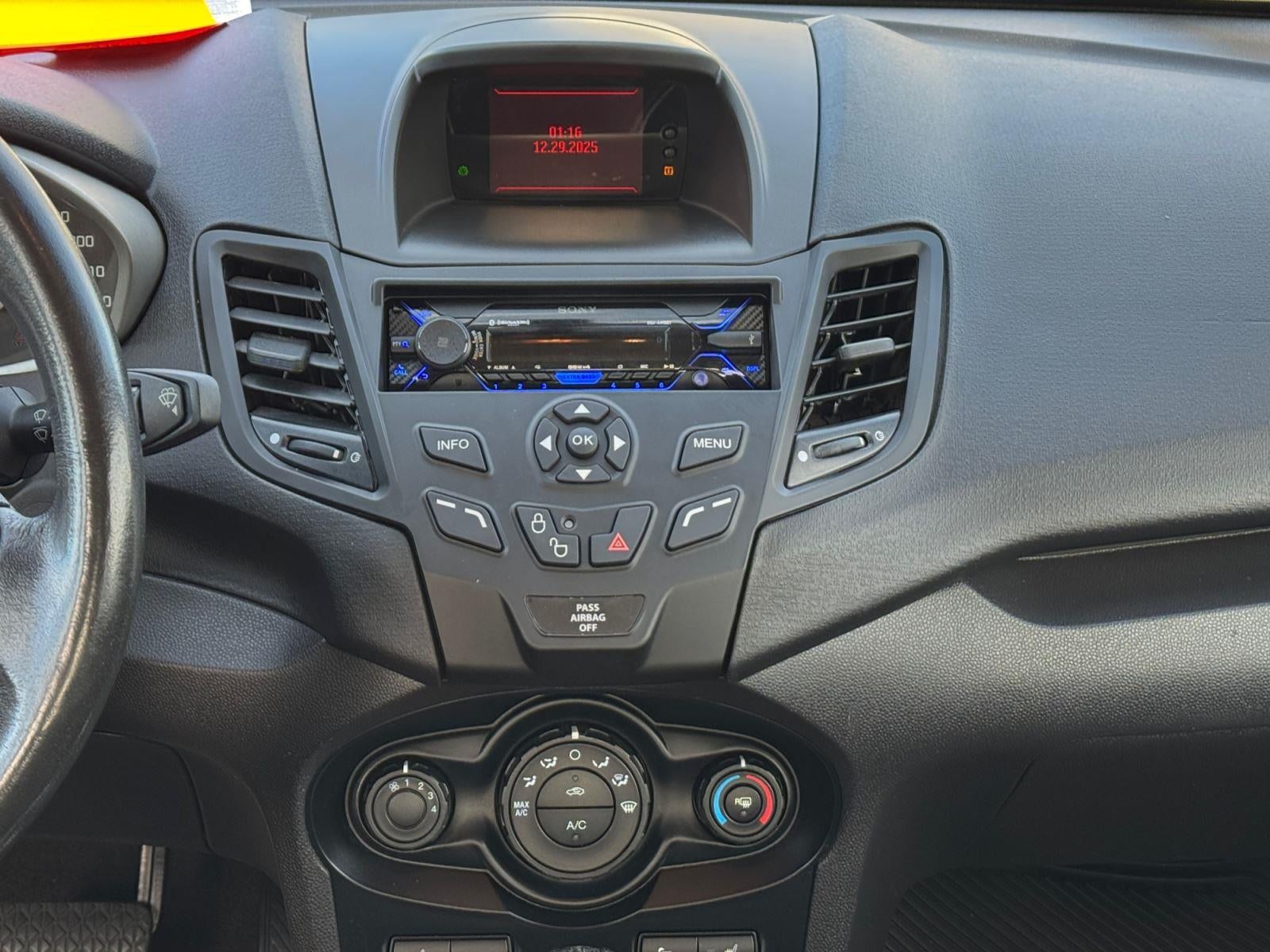 2011 Ford Fiesta SEL