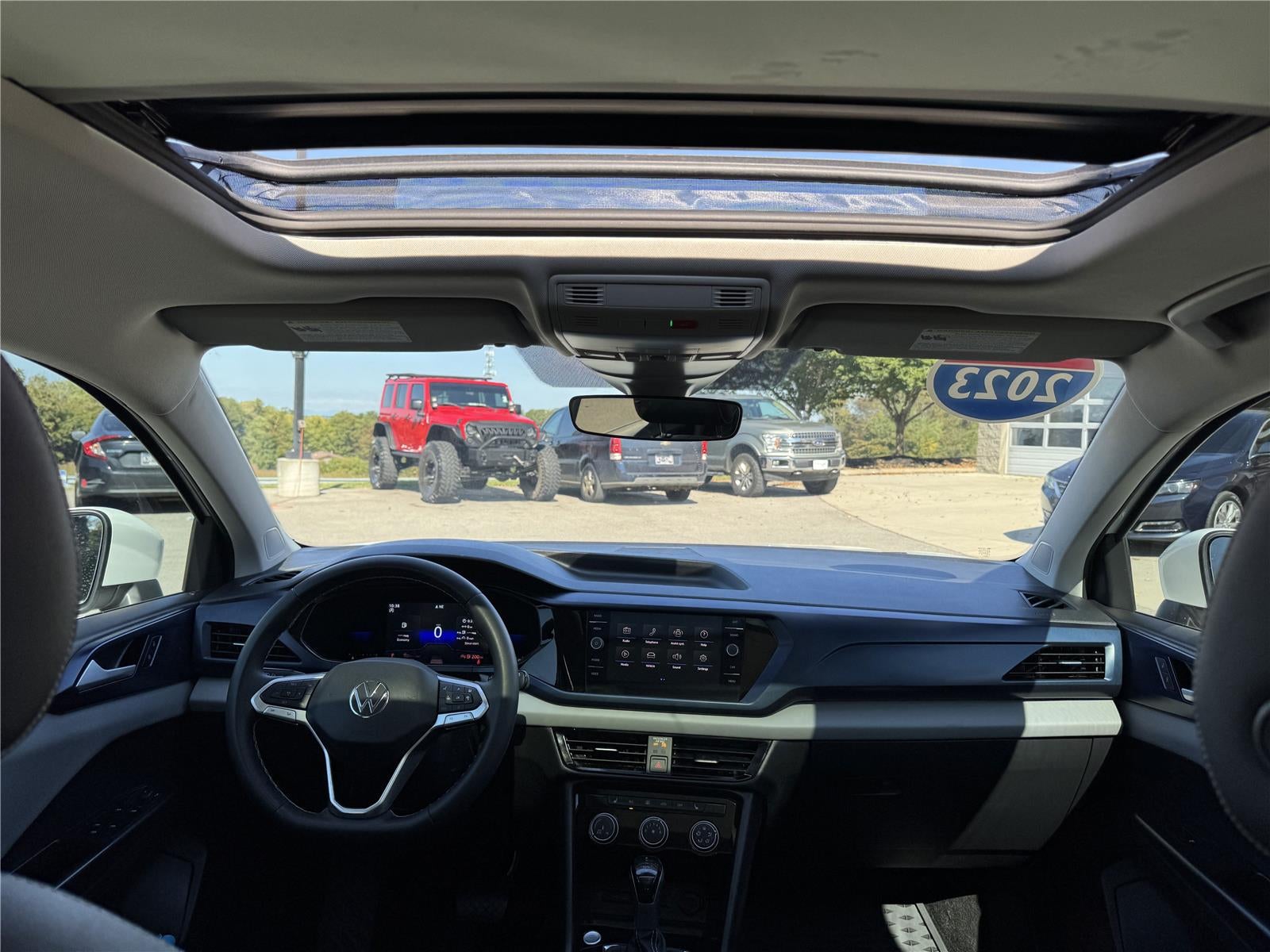 2023 Volkswagen Taos SE