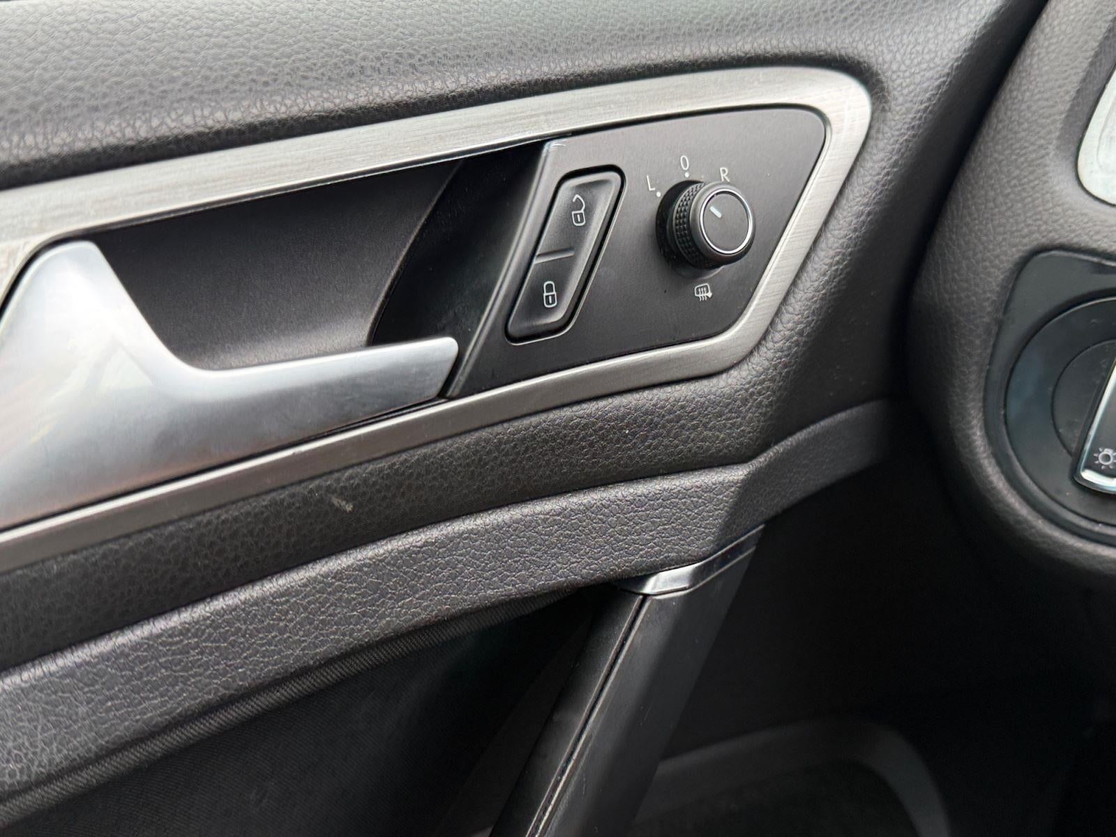 2016 Volkswagen Golf SportWagen TSI S