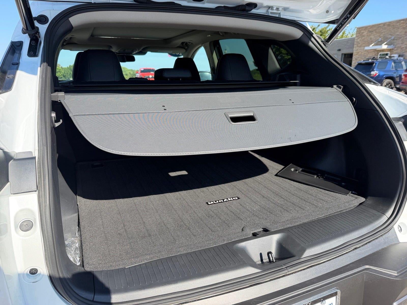 2025 Nissan Murano SL