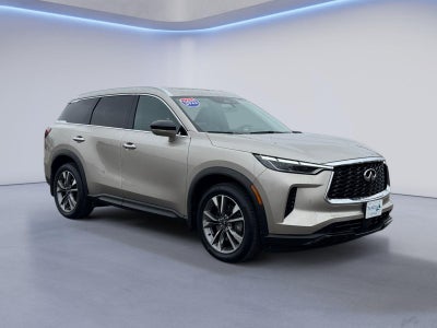 2023 INFINITI QX60 LUXE