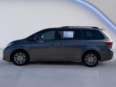 2018 Toyota Sienna XLE 8-Passenger
