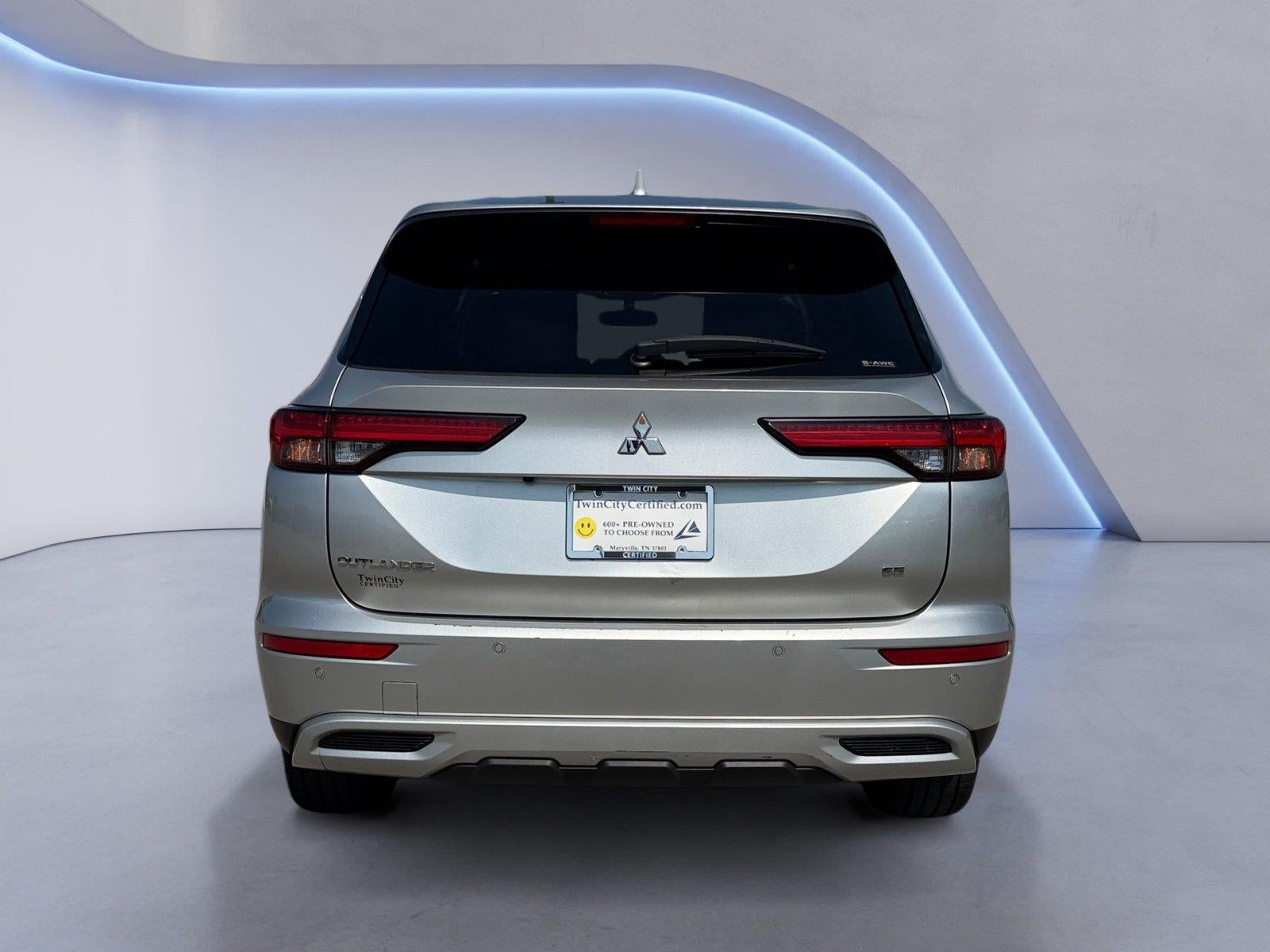 2024 Mitsubishi OUTLANDER Base