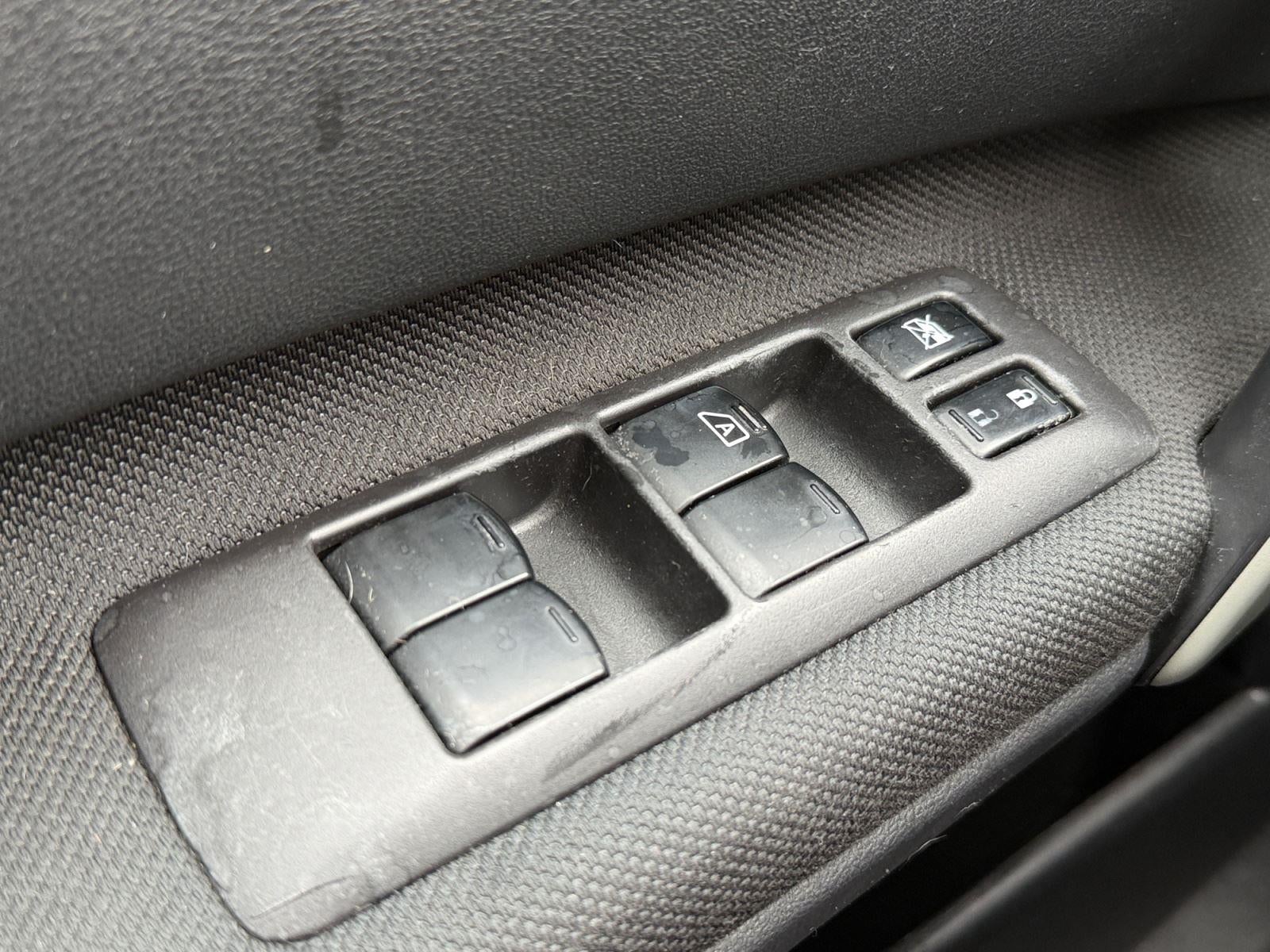 2013 Nissan Rogue SV