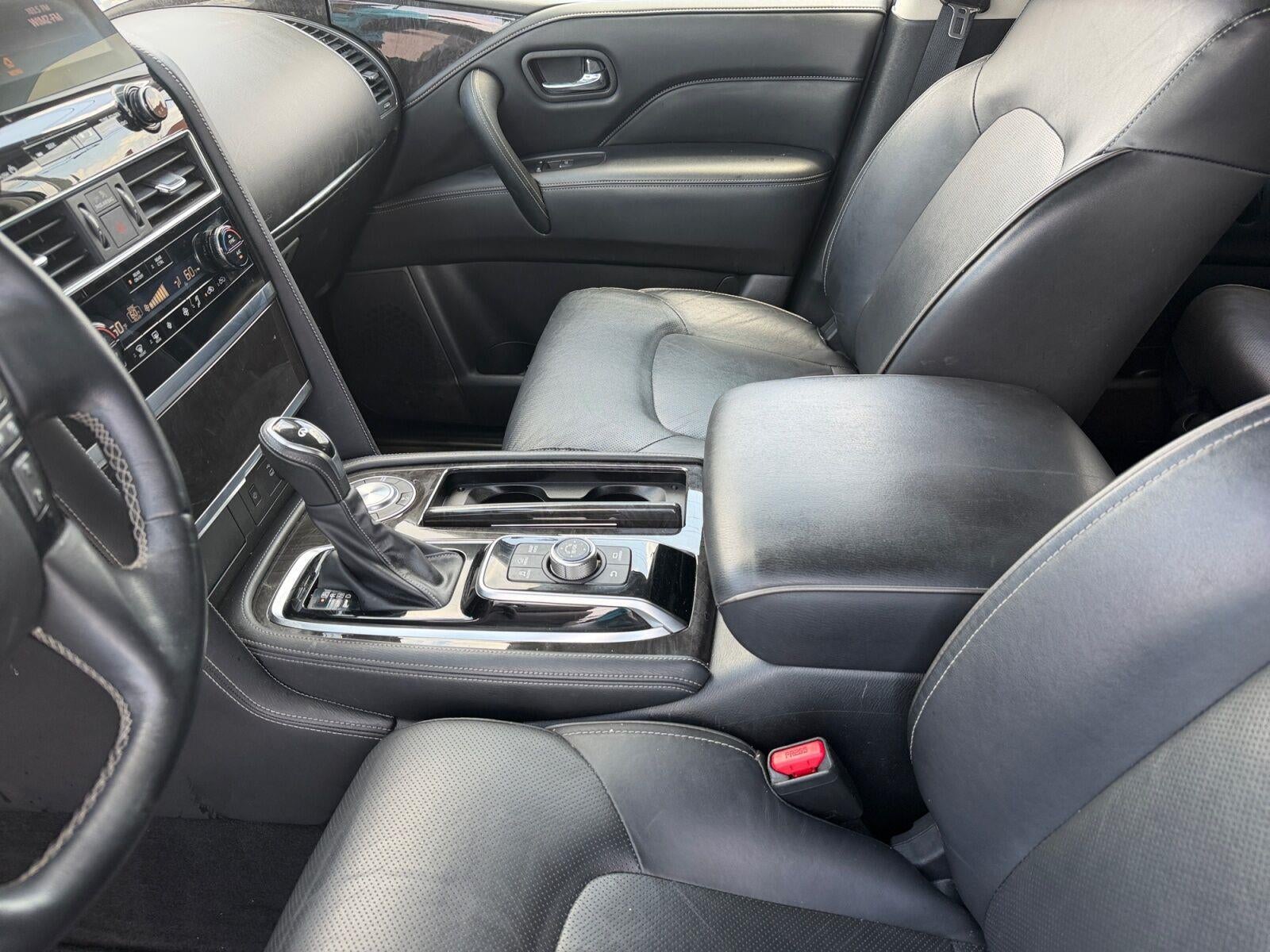 2024 INFINITI QX80 LUXE