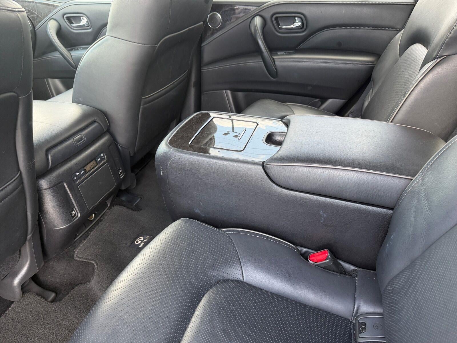 2024 INFINITI QX80 LUXE