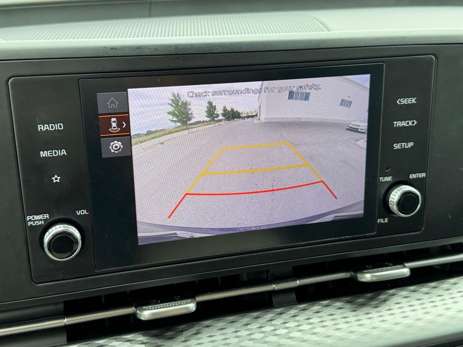 2023 Kia Carnival LX