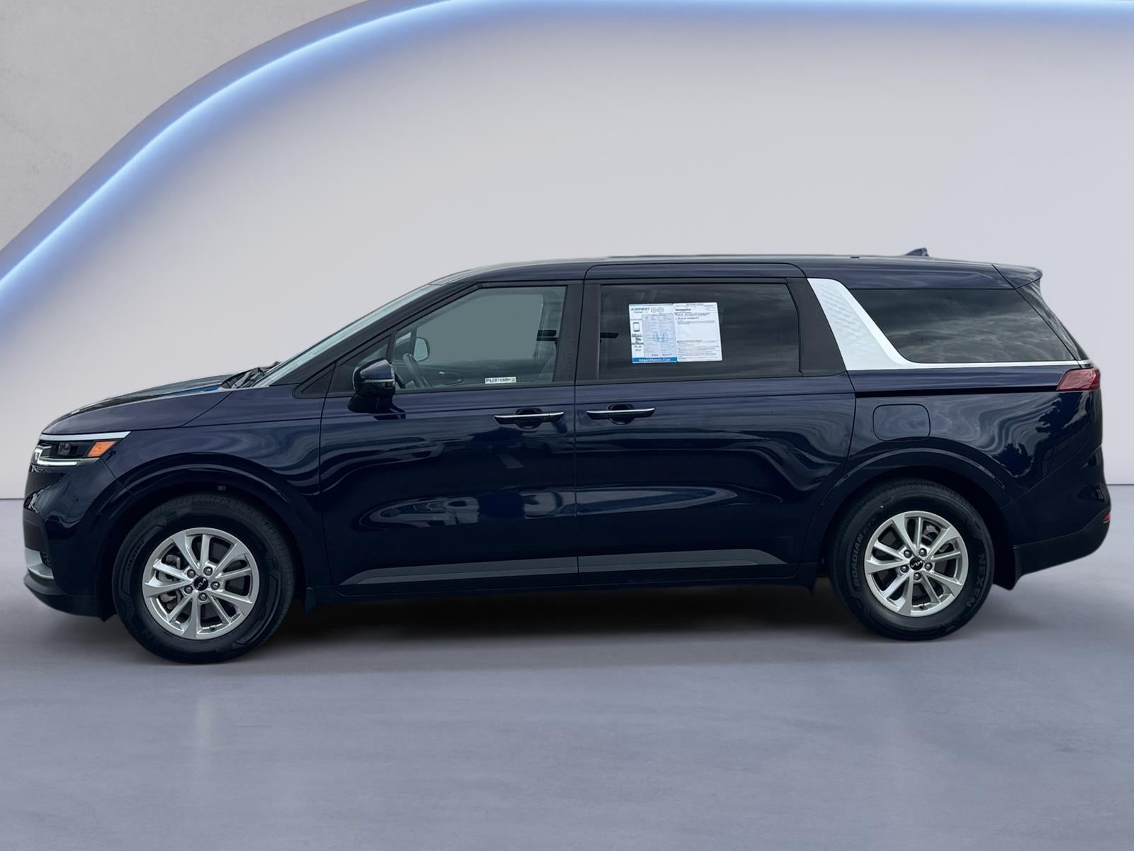 2023 Kia Carnival LX