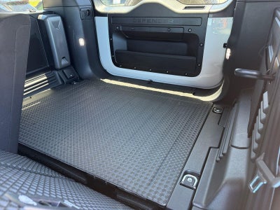2025 Land Rover Defender S