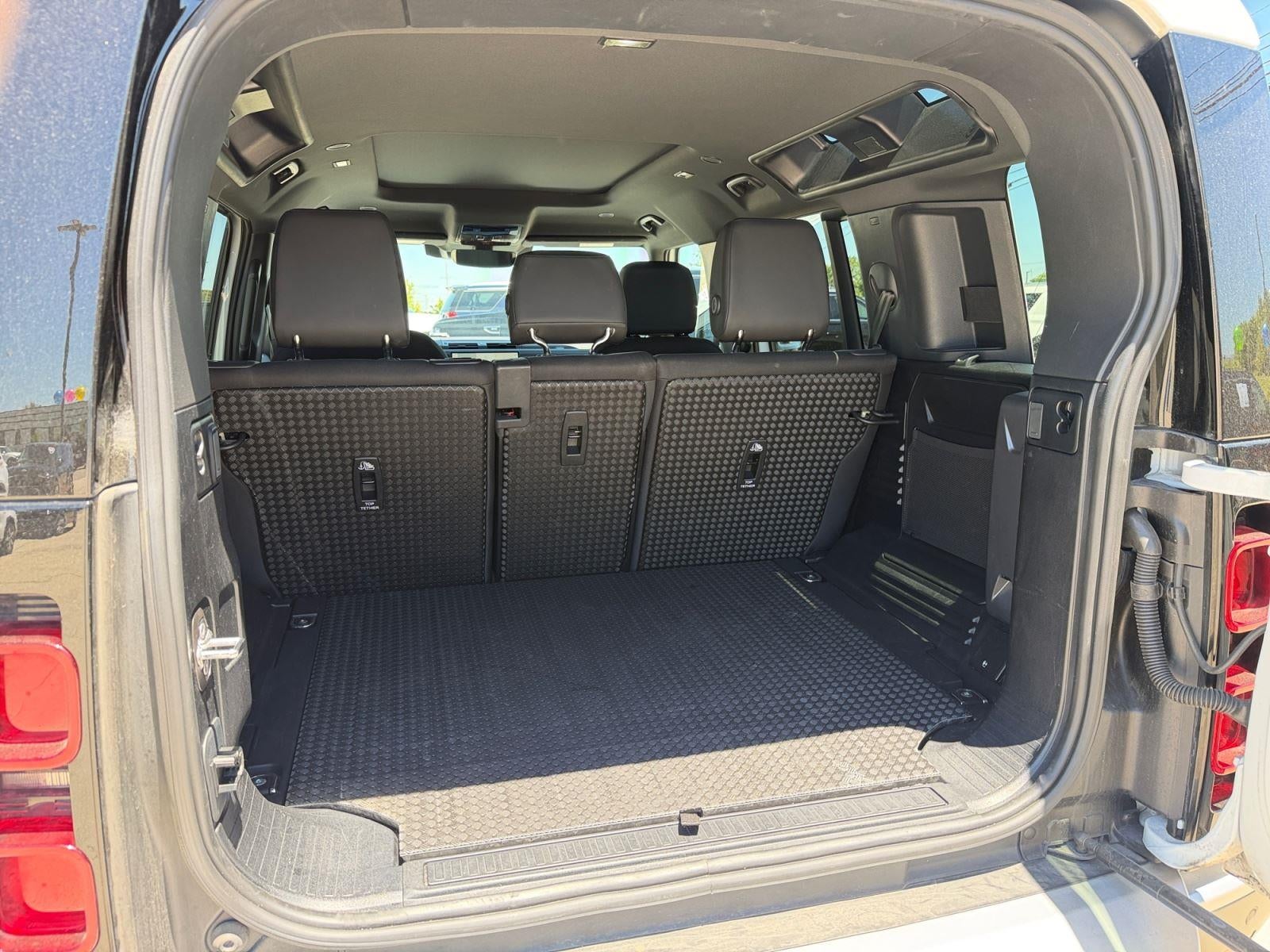 2025 Land Rover Defender S
