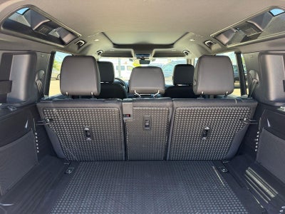 2025 Land Rover Defender S