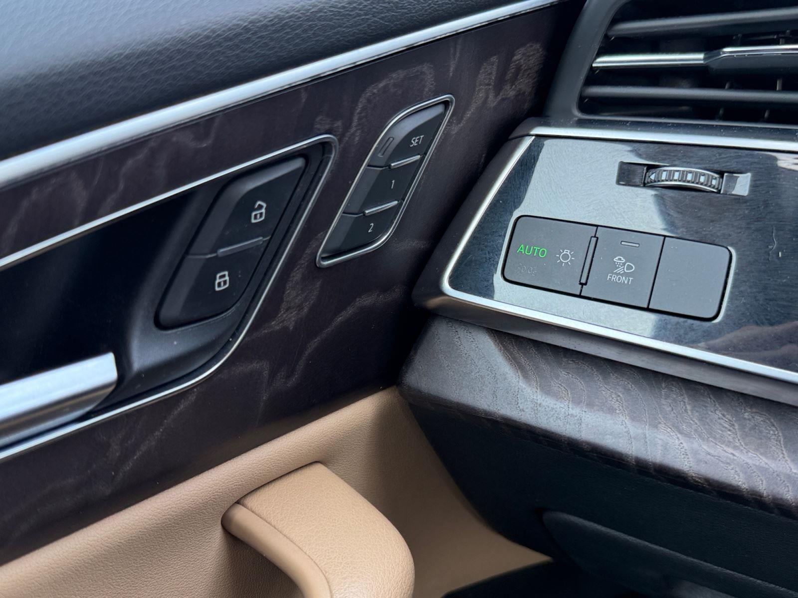 2019 Audi Q8 Premium